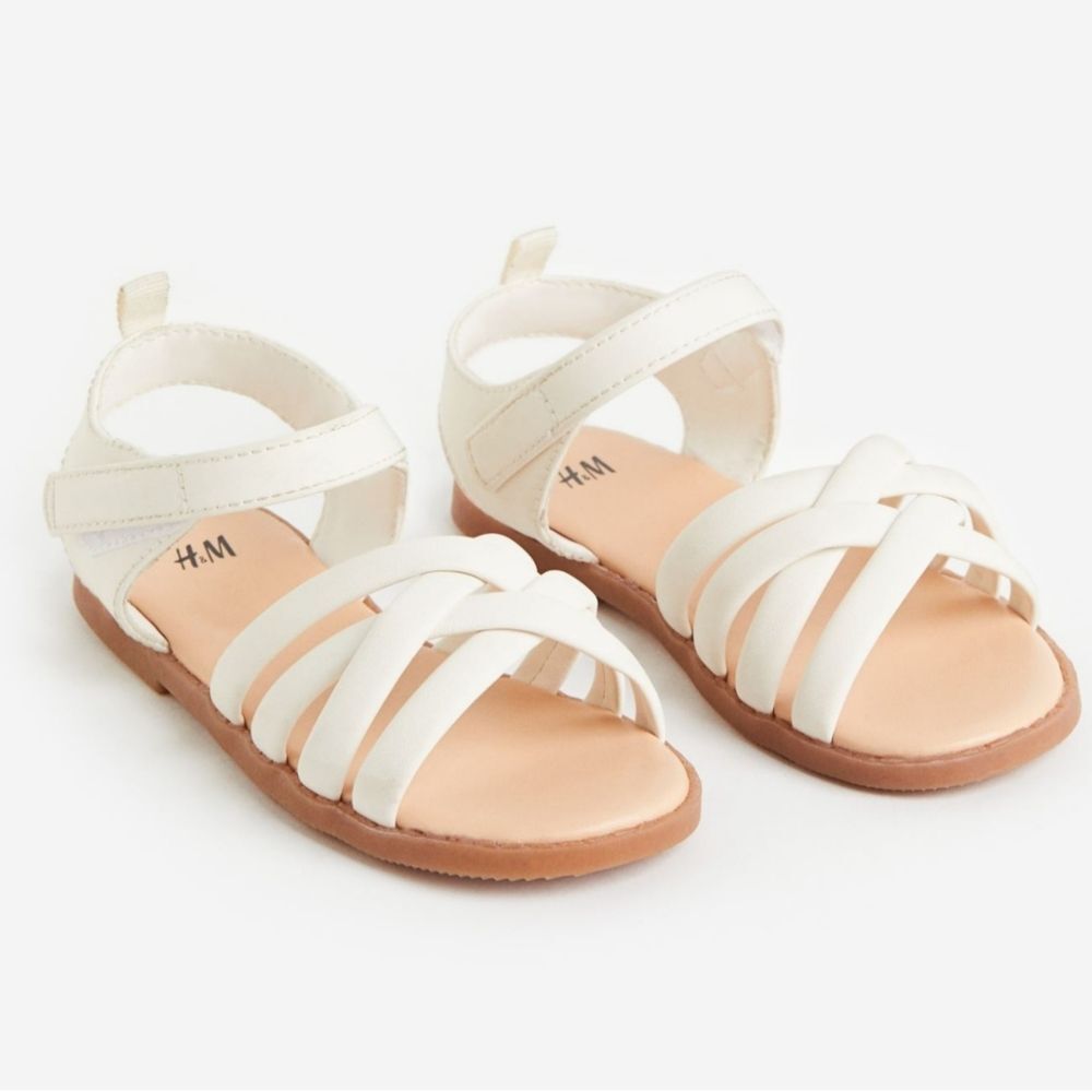 H&M Girls White Crossover Foot Strap Sandals Size 12 NEW with Tags Summer Fall